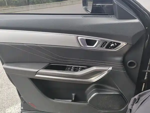 Bestune T99 2020