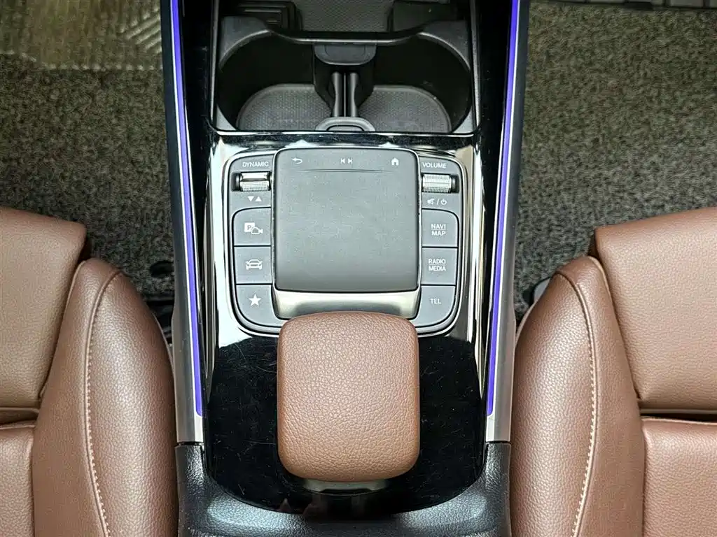 Mercedes-Benz GLB 2021 — фото 15