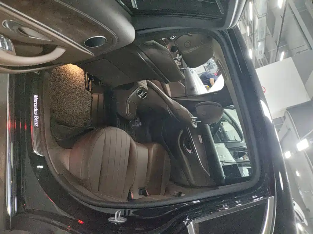 Mercedes-Benz E-Class 2021