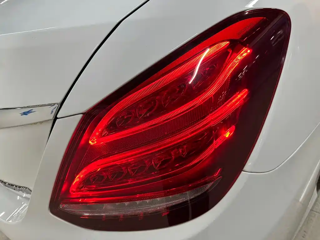 Mercedes-Benz C-Class 2017 — фото 14