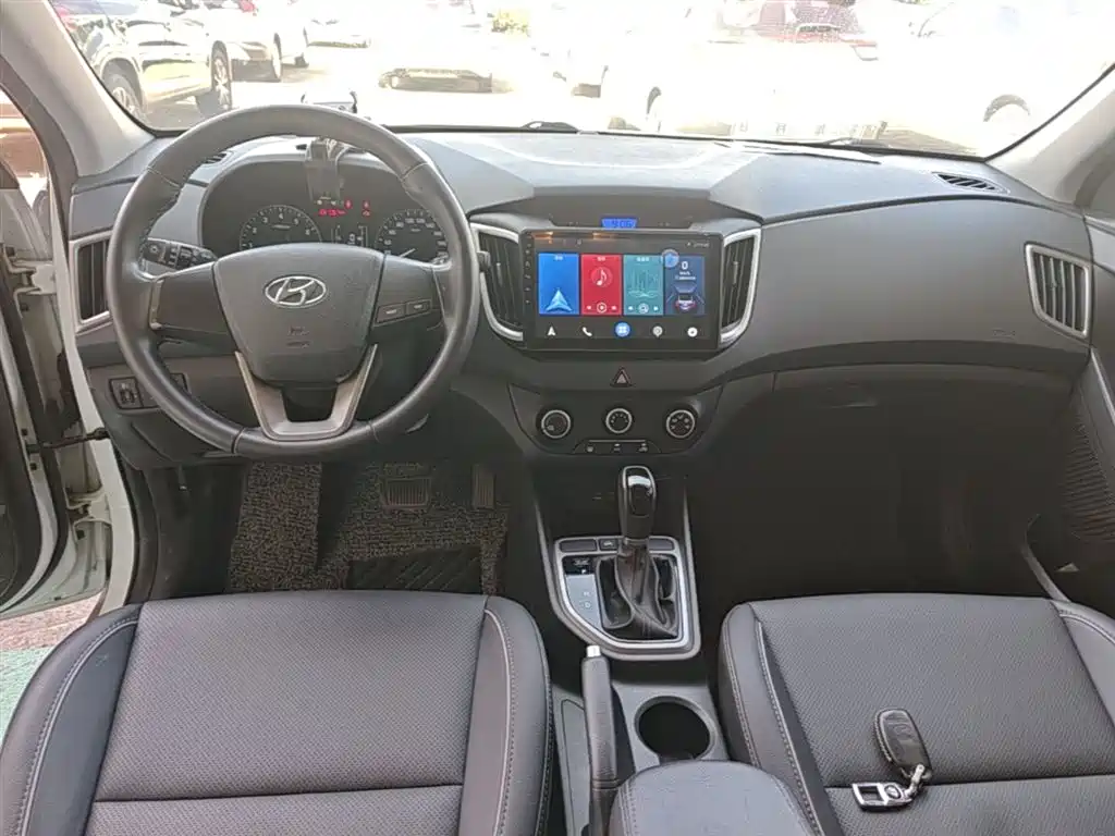 Hyundai ix25 2016 — фото 10