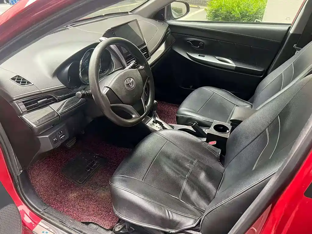 Toyota Yaris L 2014 — фото 7