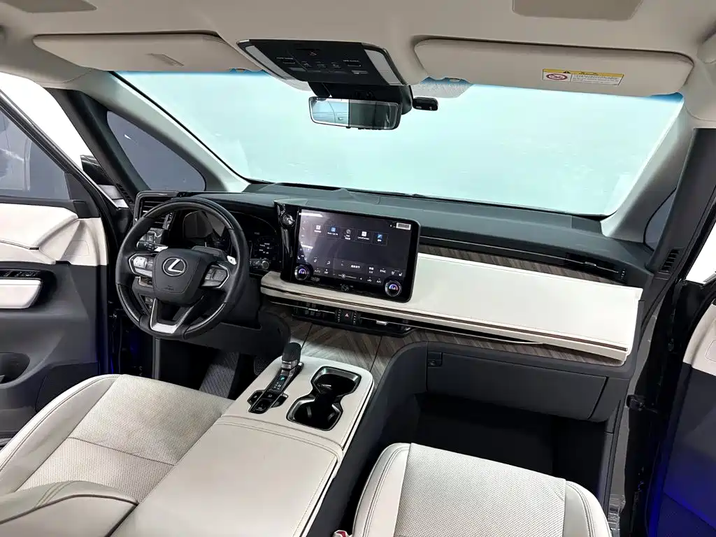 Lexus LM 2024 — фото 12