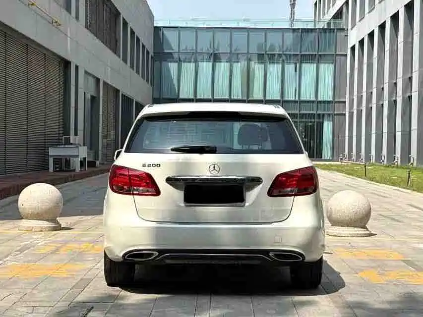 Mercedes-Benz B-Class 2017 — фото 8