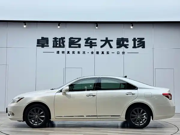 Lexus ES 2010