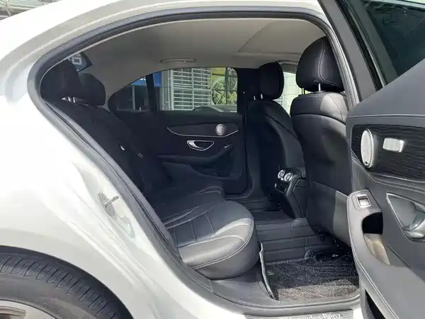 Mercedes-Benz C-Class 2020