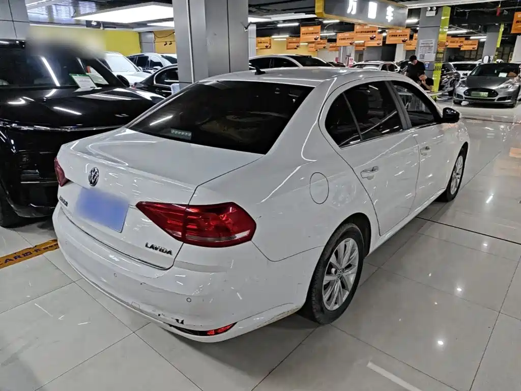 Volkswagen Lavida 2016