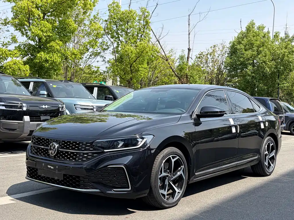Volkswagen Passat 2025