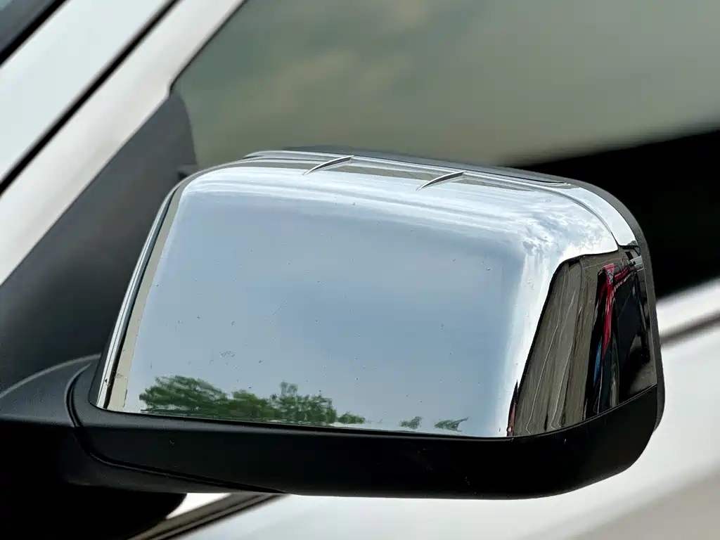 Ford Edge 2015 — фото 20