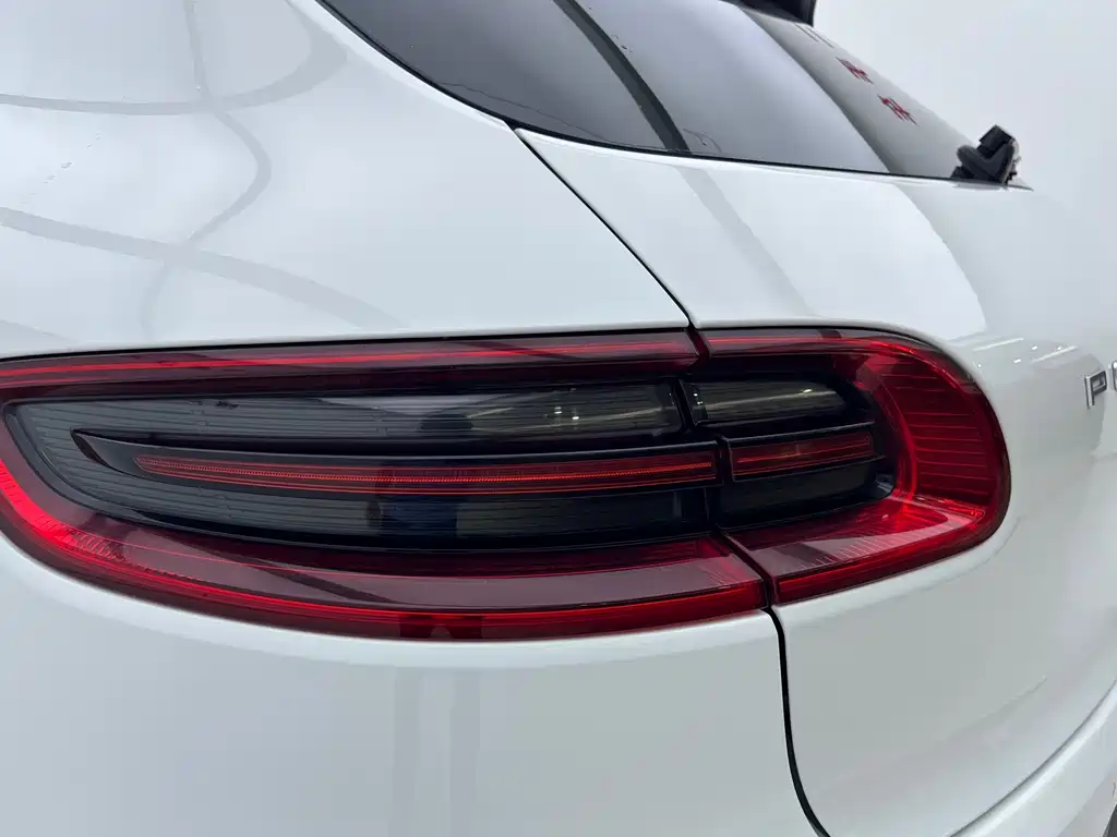 Porsche Macan 2014 — фото 12