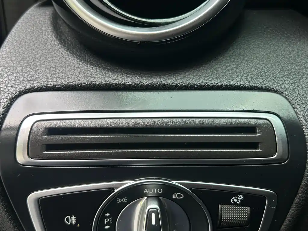 Mercedes-Benz C-Class 2020 — фото 12