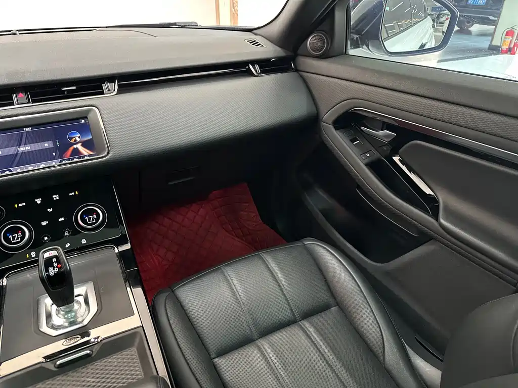 Land Rover Evoque 2021 — фото 13