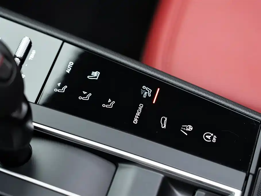 Porsche Macan 2022 — фото 20