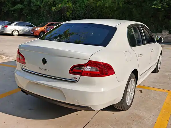 Skoda Superb 2013