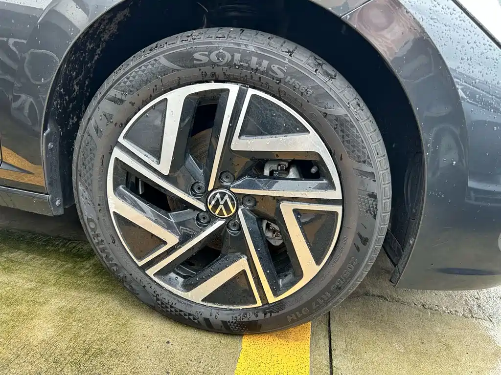 Volkswagen Sagitar 2023