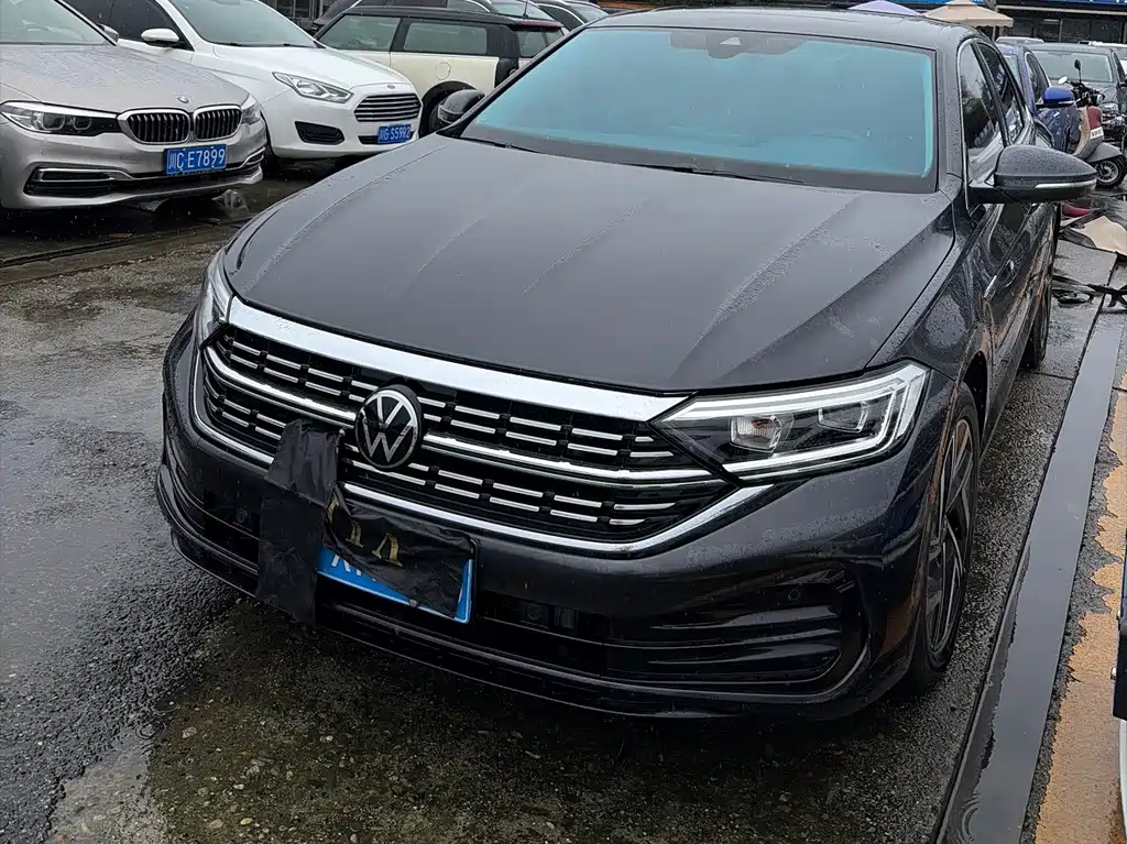 Volkswagen Sagitar 2023