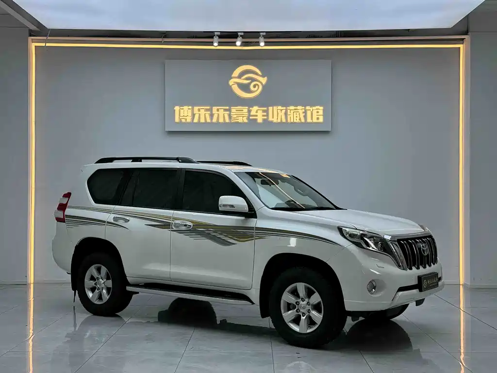 Toyota Prado 2016 — фото 3