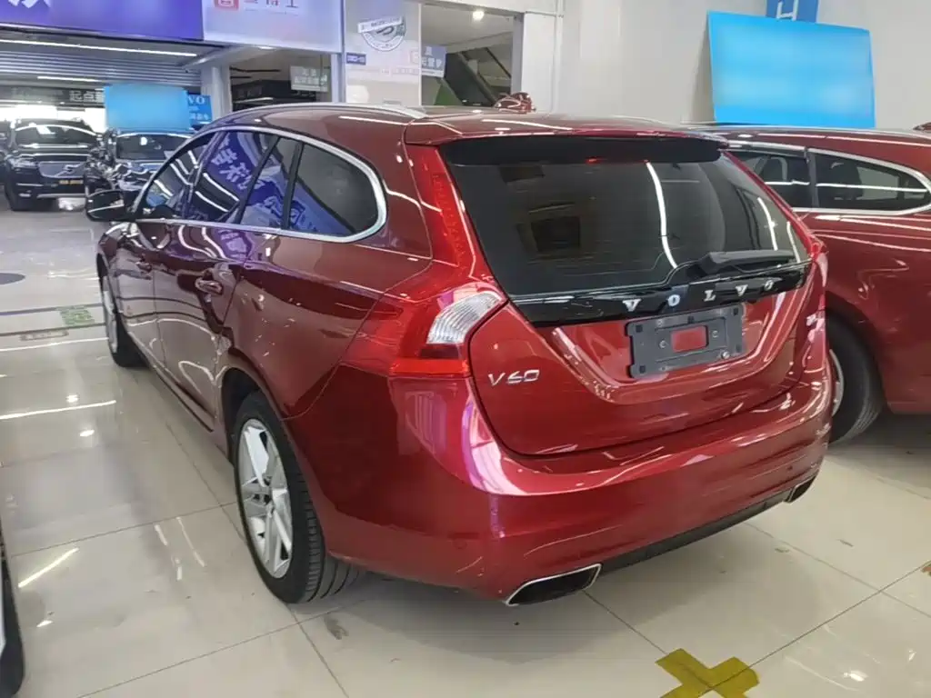 Volvo V60 2016