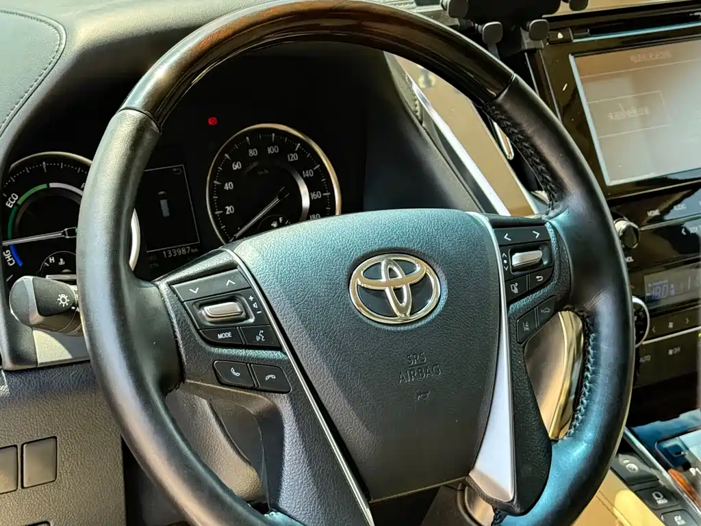 Toyota Alphard 2019 — фото 6