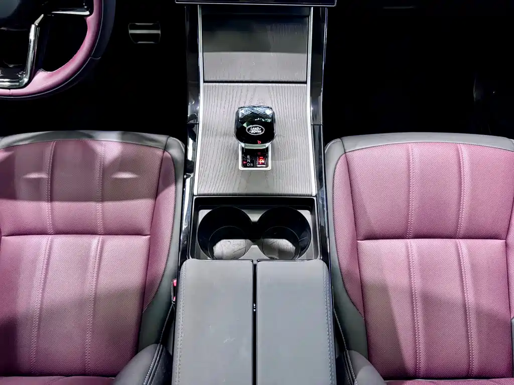 Land Rover Range Rover Evoque 2025 — фото 22