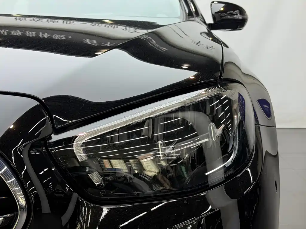 Mercedes-Benz E-Class 2023 — фото 3
