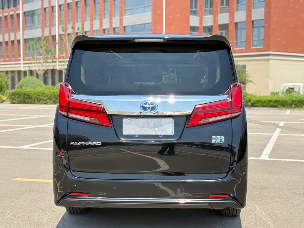 Toyota Alphard 2019 — фото 11