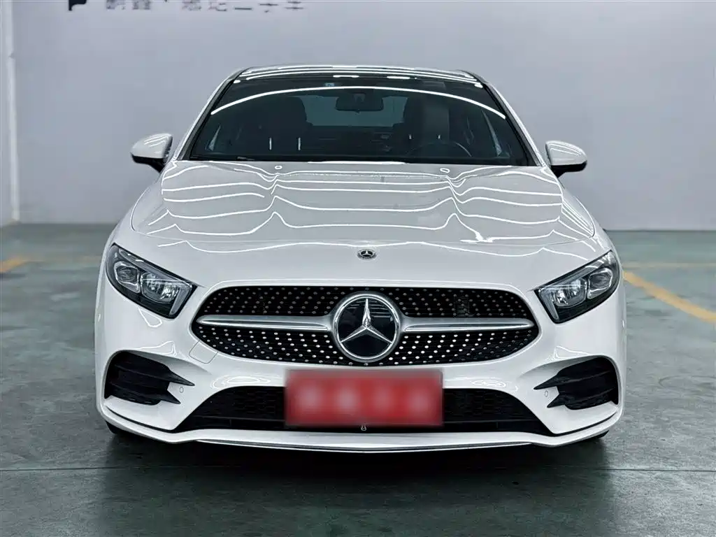 Mercedes-Benz A-Class 2023 — фото 7