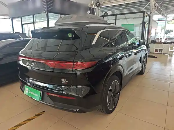 BYD Tang L 2025