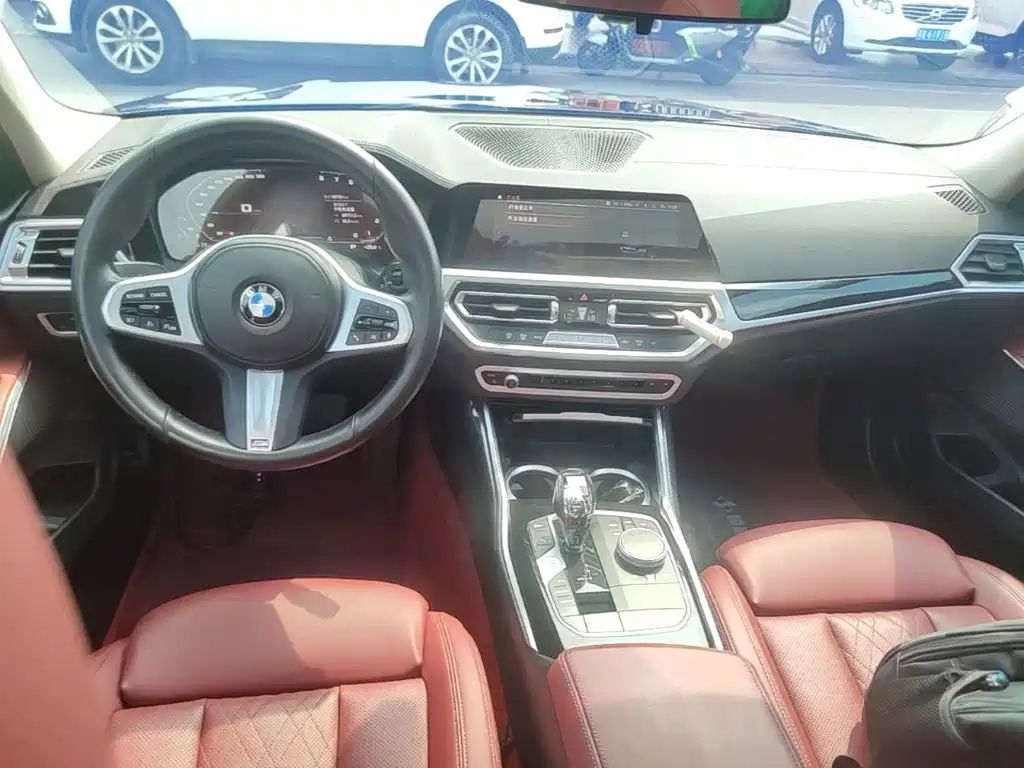 BMW 3 Series 2022 — фото 10