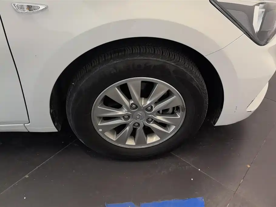 Hyundai Elantra 2023