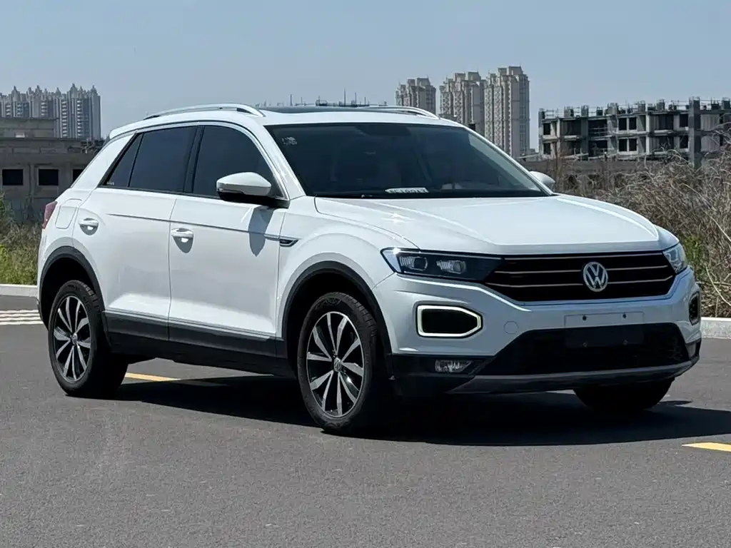 Volkswagen T-Roc 2018 — фото 1
