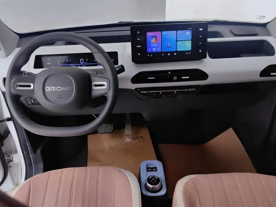 Geely Galaxy Panda 2025 — фото 12