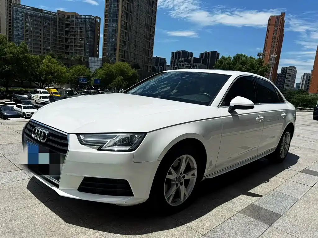Audi A4L 2017