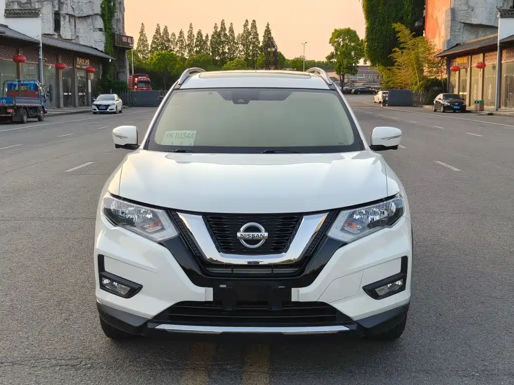 Nissan X-Trail 2018 — фото 2