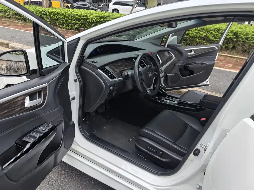 Honda Jade 2019 — фото 9