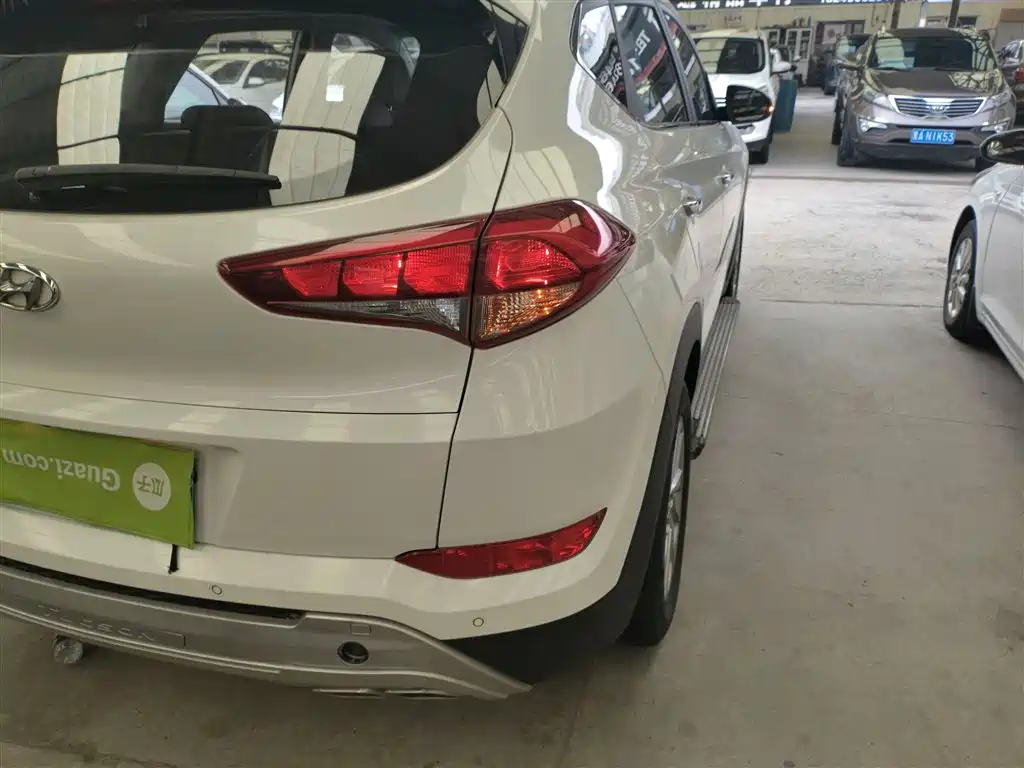 Hyundai Tucson 2016 — фото 24