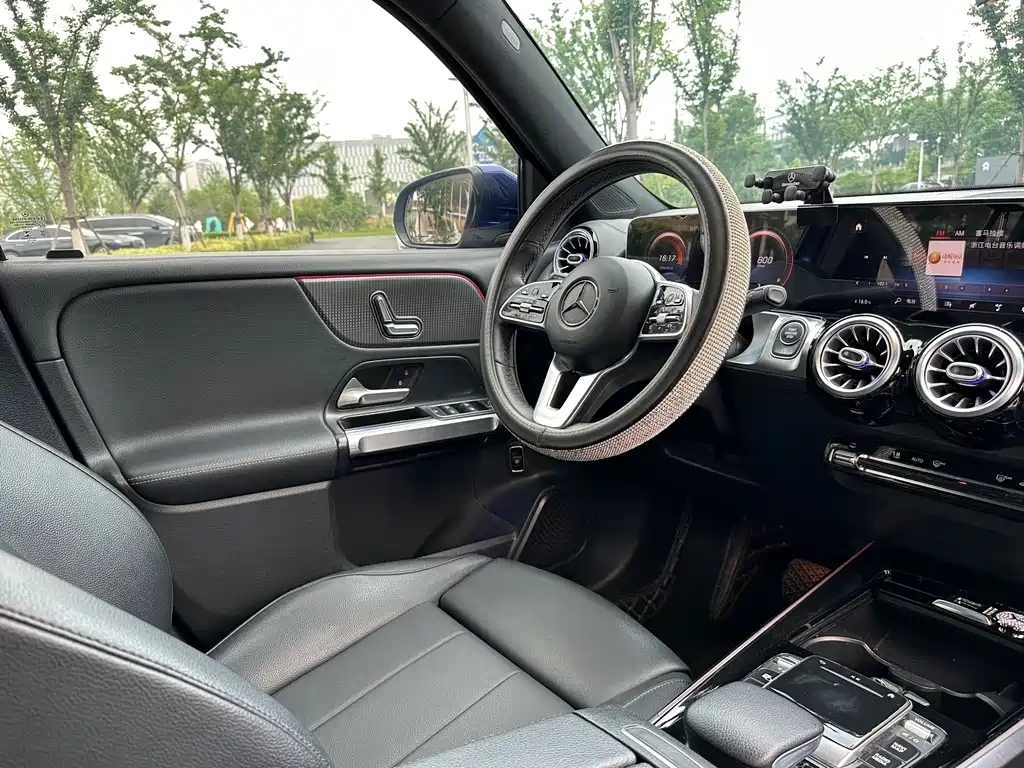 Mercedes-Benz GLB 2020 — фото 12