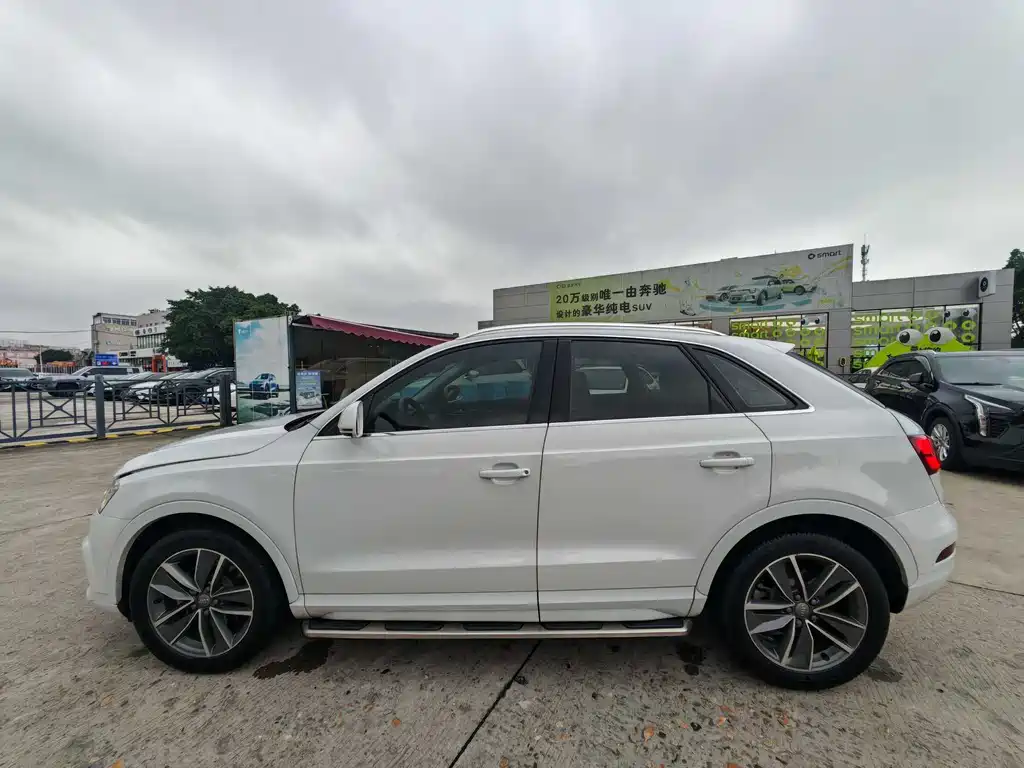 Audi Q3 2018 — фото 15