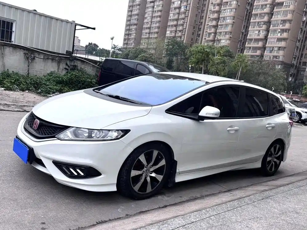 Honda Jade 2015 — фото 1