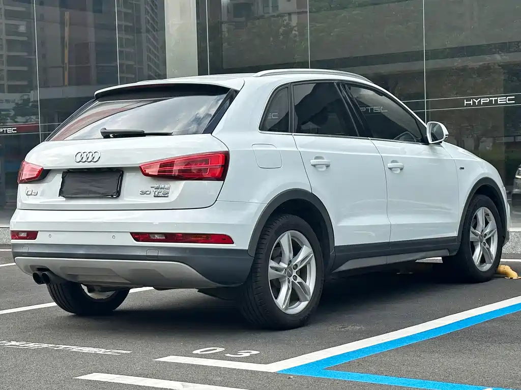 Audi Q3 2018 — фото 2
