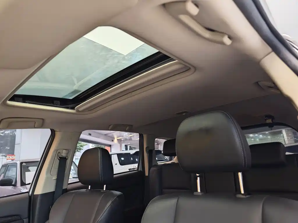 Mitsubishi Outlander 2019 — фото 13