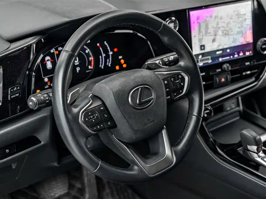 Lexus NX 2023 — фото 15