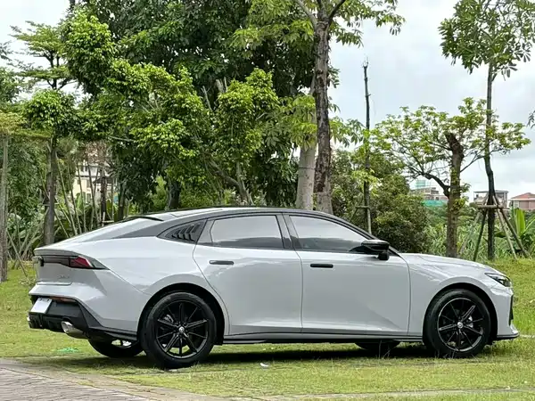Changan UNI-V 2022