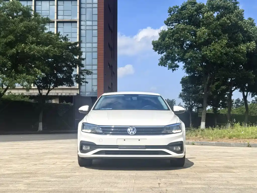 Volkswagen Lamando 2019 — фото 2