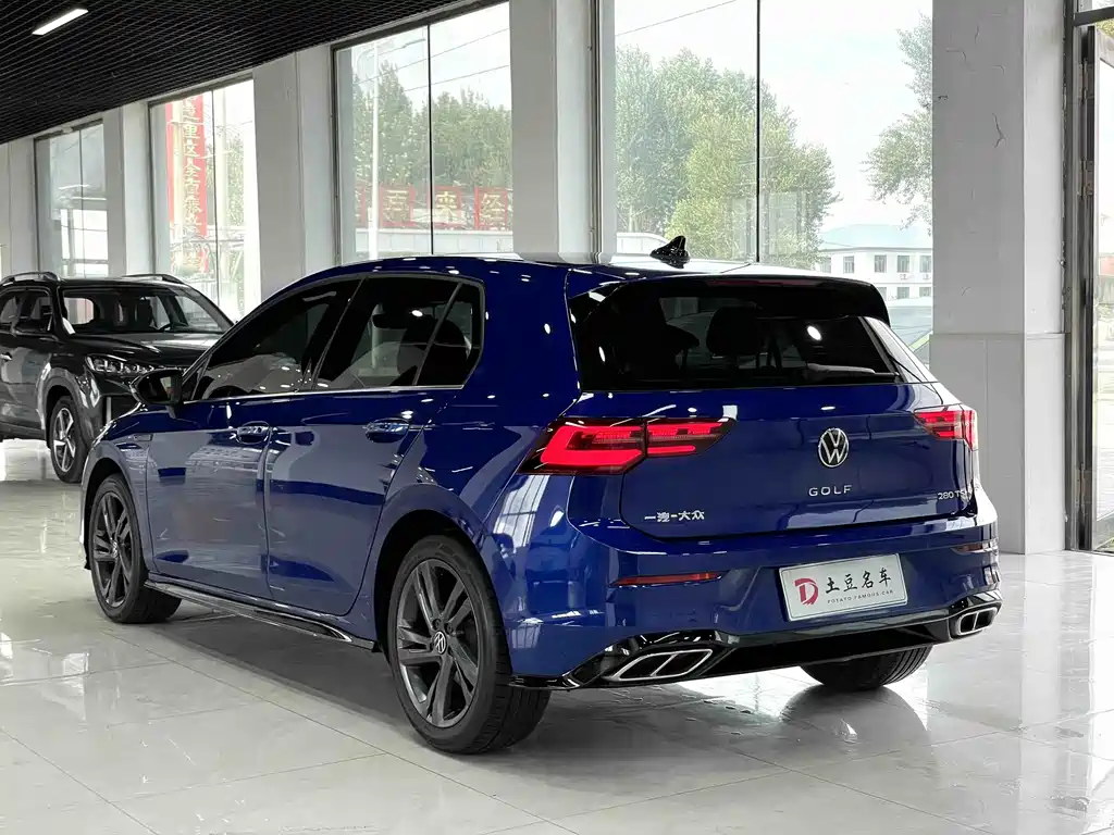 Volkswagen Golf 2022