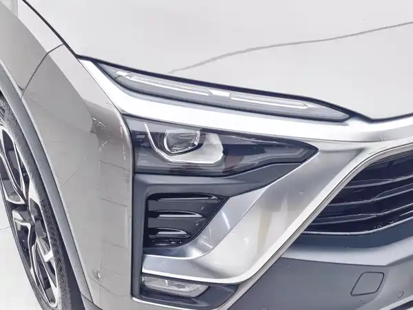 NIO ES8 2019