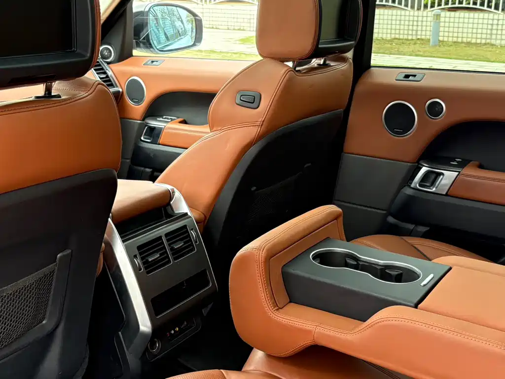 Land Rover Range Rover Sport 2016 — фото 10