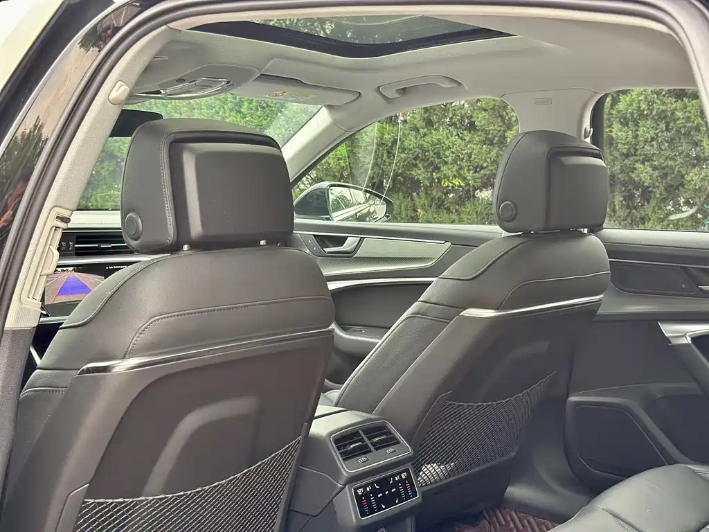 Audi A6L 2020 — фото 28