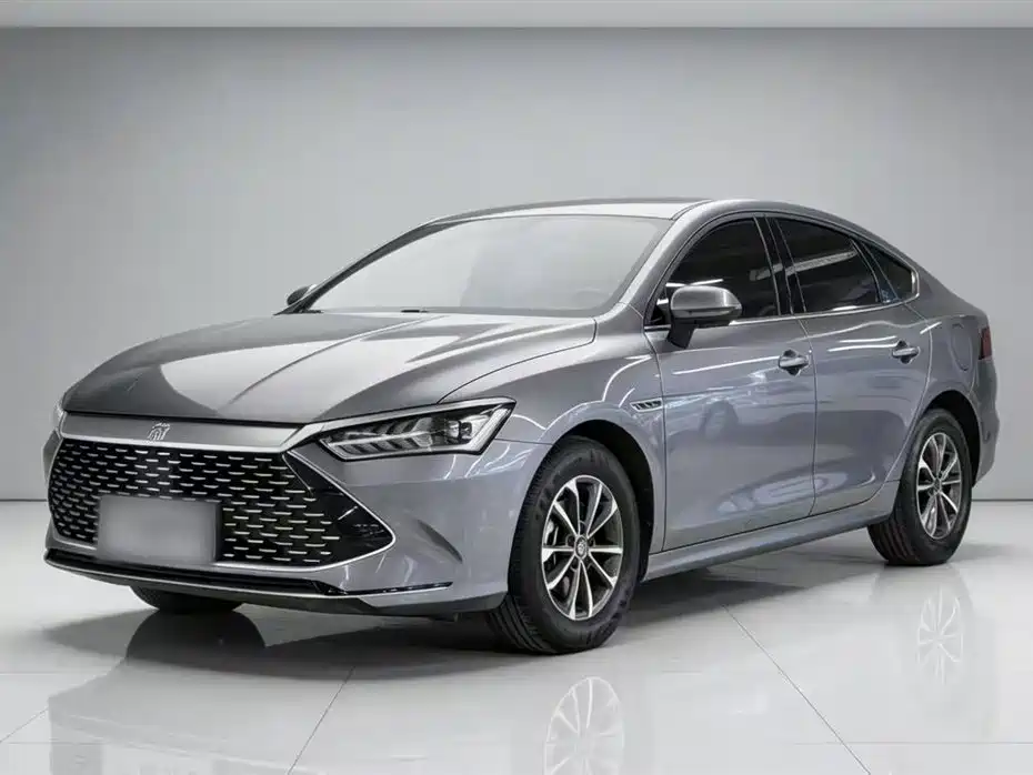 BYD Qin PLUS 2023 — фото 1