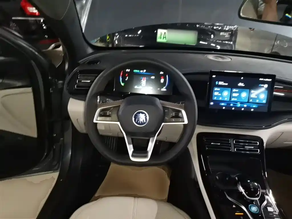BYD Qin PLUS 2023 — фото 11